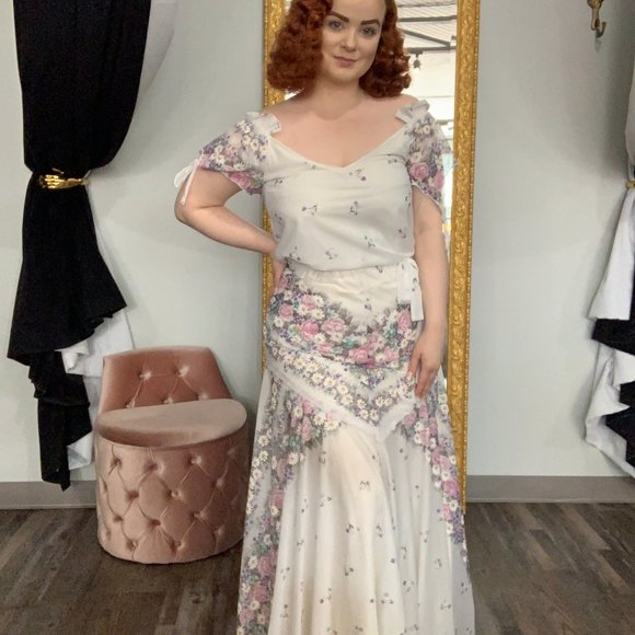 Vintage Dresses & Skirts - 1970s Ivory Floral Boho Maxi Dress